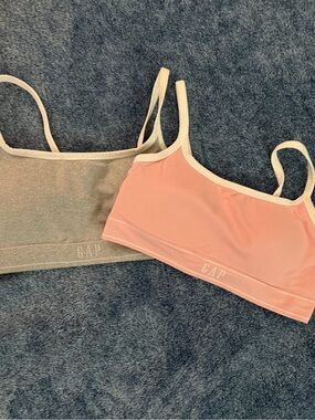 GAP Women's sports bra xl bundle